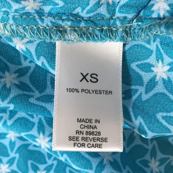 Logo Lori Goldstein Blue Floral Patchwork Grechen Tunic Shirt Womens XS Blouse - Picture 7 of 12